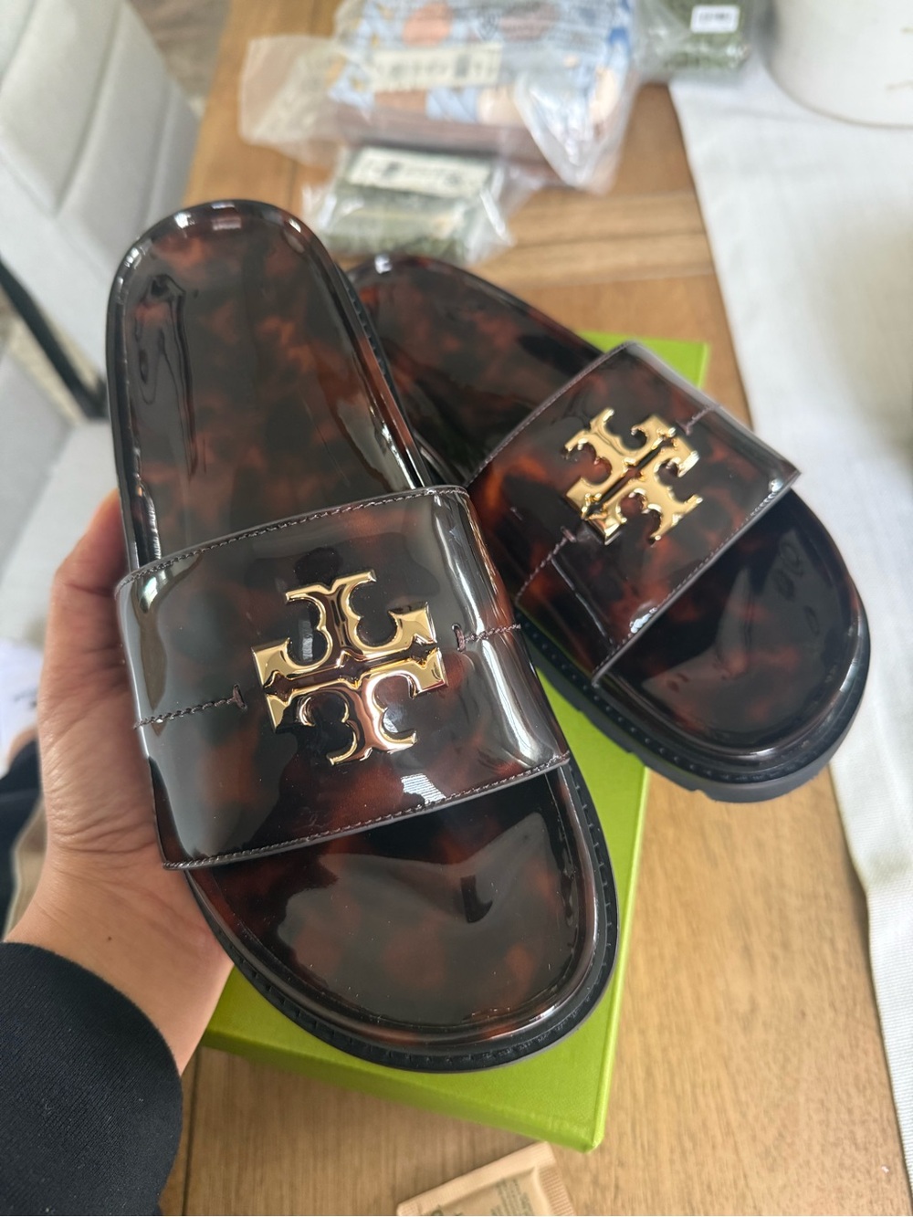 New Tory Burch EVERLY ANATOMIC LUG TORTOISE PATENT - Picture 4 of 6